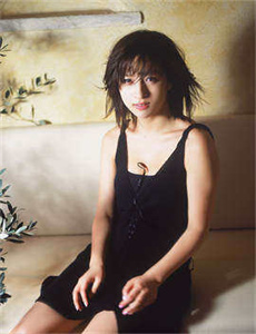 男人的坤巴扎进女人的坤巴里,欧美VIVO18