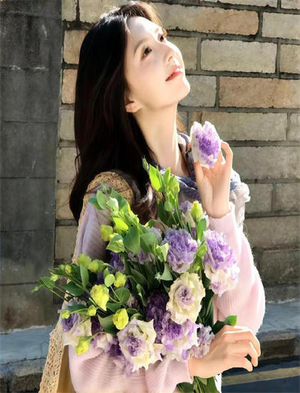 《夏日宜婚》不同导演版本比较：艺术风格差异分析，国语配音